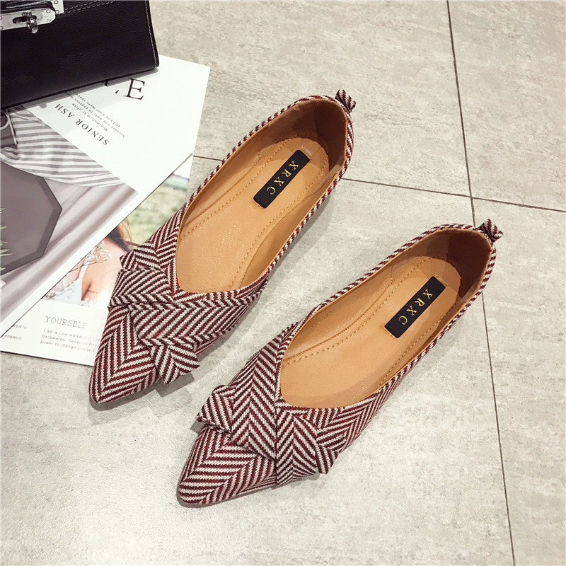 Mutini™ Elegant Pointed Toe Flats – Stylish Women’s Slip-On Shoes with Soft Sole