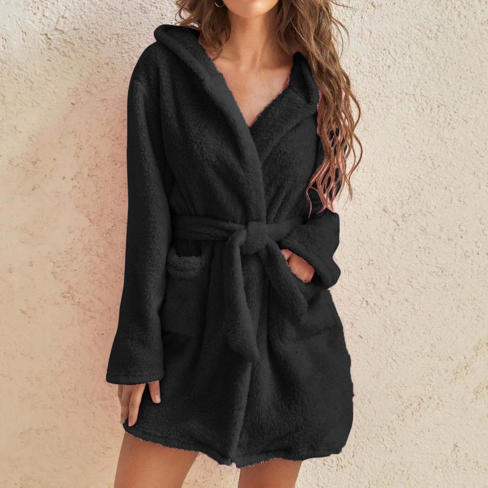 Warm maternity robe from Mutini™ Cozy Cloud collection, designed for prenatal and postpartum comfort.